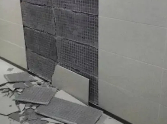 蕲春瓷砖空鼓维修公司分享下蕲春墙砖松动维修的知识